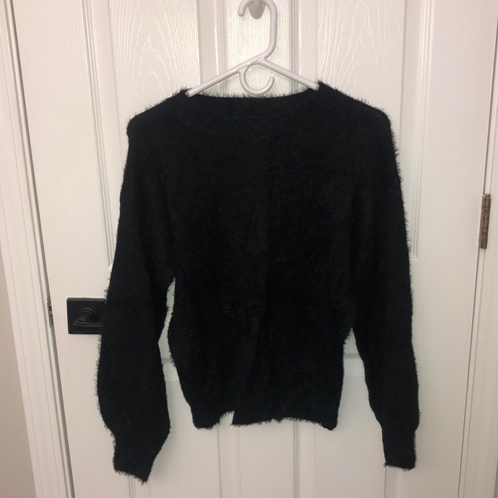 NWT BOOHOO FLUFFY SWEATER!
